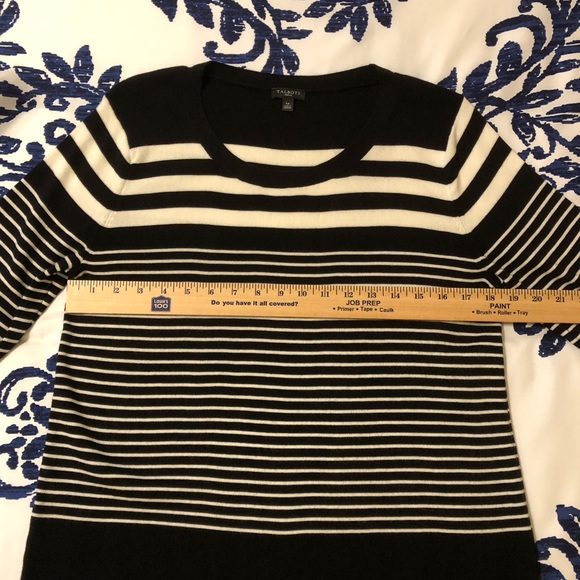 Size LP three-quarter sleeve black and white striped shirt. - Picture 4 of 9